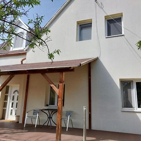 Bridgehaus Balatonfüred Exterior foto