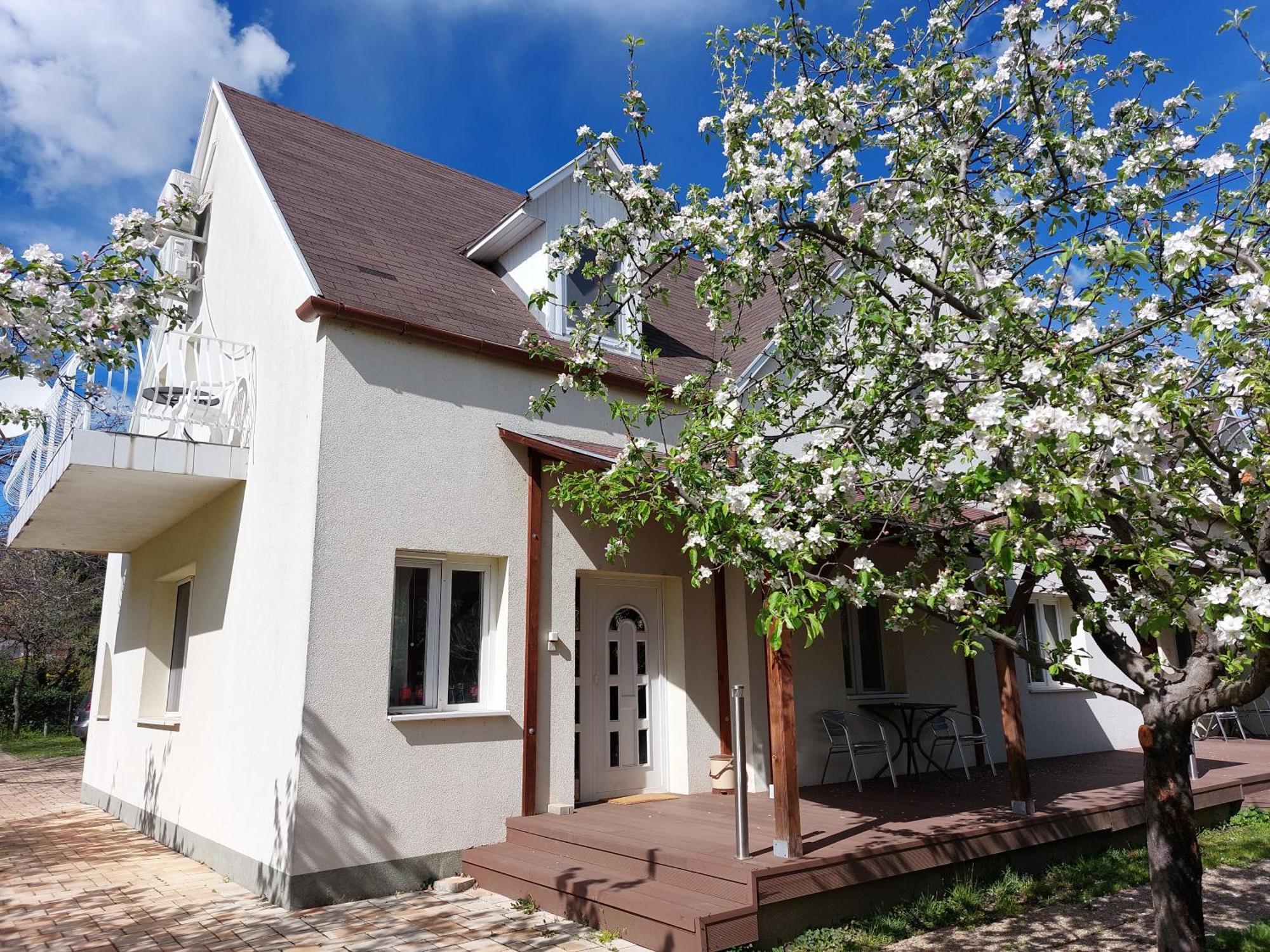 Bridgehaus Balatonfüred Exterior foto